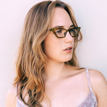 Funky Cat Eye Reading Glasses for Women | R-703