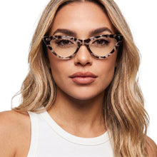 2SeeLife R-620 cat eye reading glasses for women, Clear Tortoise