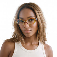 Retro Oval Cat Eye Reading Glasses for Women | R-803